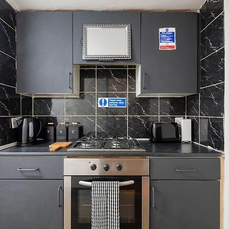 2A - Bright & Airy 2 Bed Flat - 20 Mins To Central London Bagian luar foto