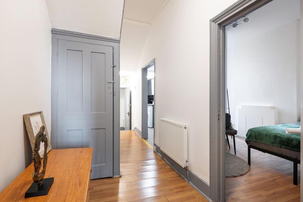 2A - Bright & Airy 2 Bed Flat - 20 Mins To Central London Bagian luar foto