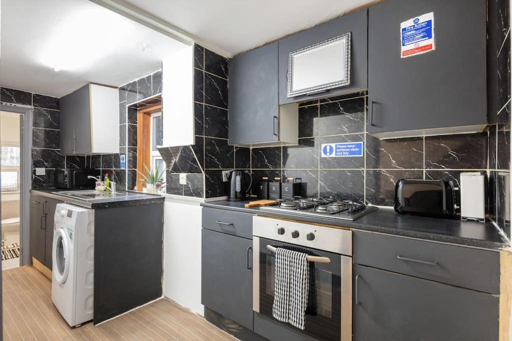 2A - Bright & Airy 2 Bed Flat - 20 Mins To Central London Bagian luar foto